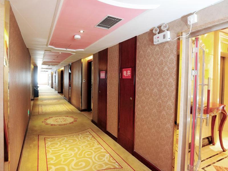 Vienna Hotel Shenzhen Longhua Qinghu Road Экстерьер фото