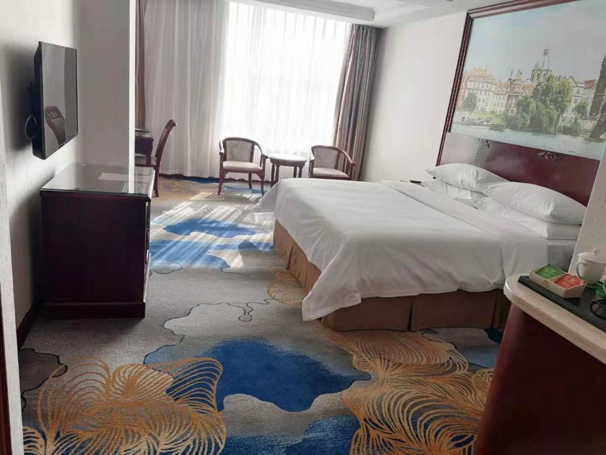 Vienna Hotel Shenzhen Longhua Qinghu Road Экстерьер фото