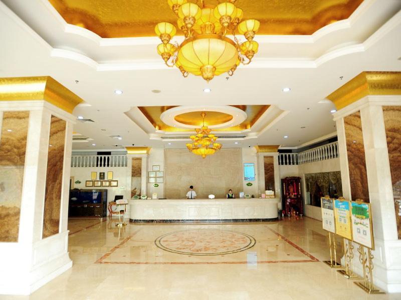 Vienna Hotel Shenzhen Longhua Qinghu Road Экстерьер фото
